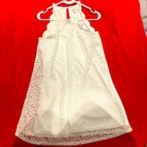 Francesca’s all white dress